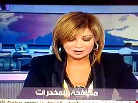 سقوط ؟؟؟؟؟ المذيعة على الهواء مباشرة سقوط ؟؟؟؟؟ المذيعة على الهواء مباشرة